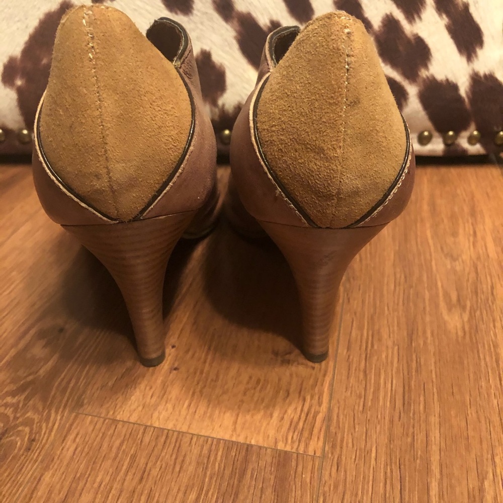 Anthropologie Poetic License Red Alert heels - Picture 3 of 7